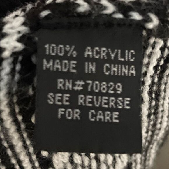 Carbon black & white pull over XXL - Picture 6 of 6